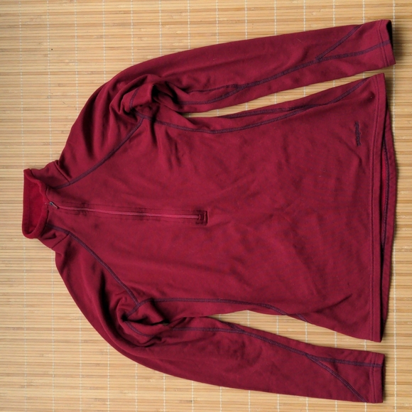 Patagonia Tops - Patagonia burgundy performance baselayer top, size M
